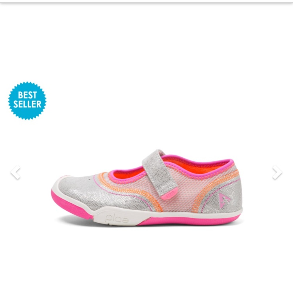 Plae shoes